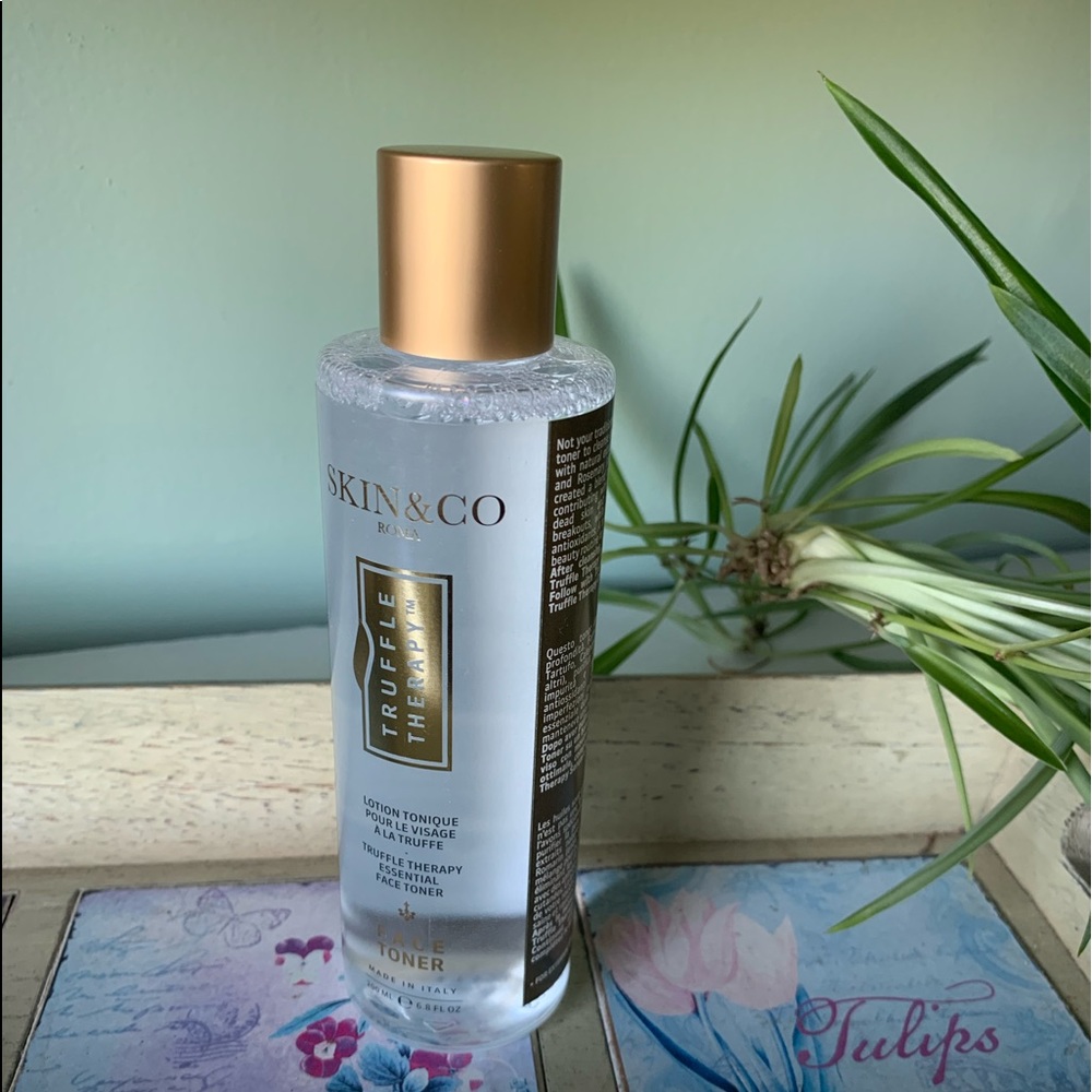 Truffle therapy face toner